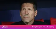 CĐV Arsenal phẫn nộ với HLV Simeone sau trận hòa Atletico