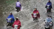 Dự báo thời tiết 17/4/2026: Không khí lạnh xung đột nóng ẩm, miền Bắc mưa giông