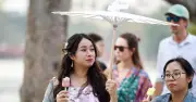 Dự báo thời tiết 18/4/2026: Miền Bắc mưa giông, Hà Nội cao nhất 29 độ C