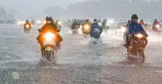 Dự báo thời tiết 19/4/2026: Mưa dông rải rác Bắc Bộ, cảnh báo hiện tượng cực đoan