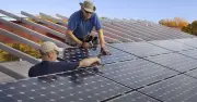 Dư thừa điện, sách giáo khoa: Người dân đấu mạnh bán điện còn phải bù tiền