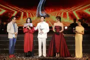 Fan Soobin đấu giá thành công cúp công hiến, góp 1 tỷ đồng xây trường học