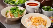 Foodtour Hà Nội dịp lễ: 5 món phở phiên bản lạ ngon miệng