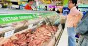 Giá heo hơi miền Bắc đi ngang, miền Nam cao nhất 69.000 đồng/kg