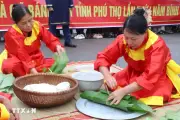 Giỗ Tổ Hùng Vương: Sôi nổi hội thi gói, nấu bánh chưng, giã bánh giầy