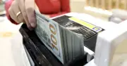 Giá USD trong nước ổn định cuối tuần, thế giới giảm nhẹ
