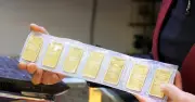 Giá vàng SJC giảm mạnh, chênh lệch với thế giới gần 19 triệu đồng/lượng