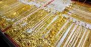 Giá vàng SJC, PNJ, DOJI ổn định, thị trường thế giới biến động mạnh