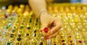 Giá vàng thế giới lao dốc, căng thẳng Trung Đông đe dọa kịch bản đình lạm toàn cầu
