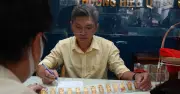 Giá vàng trong nước tăng ngược chiều thế giới, nhà đầu tư lỗ nặng và cảnh báo lừa đảo