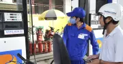 Giá xăng dầu hạ 8-280 đồng/lít, nhập khẩu tăng đột biến