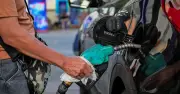 Giá xăng dầu hôm nay 21/4: Dầu thế giới hạ nhiệt, trong nước sắp điều chỉnh