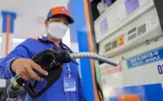 Giá xăng dầu ngày 21/4/2026: Dầu diesel giảm mạnh, xăng xuống còn 23.040 đồng/lít