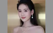 Gia thế bất ngờ của Á hậu Miss World Vietnam 2025 - nữ sinh xứ Huế