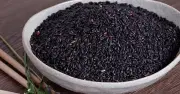 Gạo Lứt Đen: Thực Phẩm Lành Mạnh Nhưng Cần Cẩn Trọng Khi Sử Dụng
