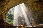 Hang Sơn Đoòng choáng ngợp trong tour ứng dụng công nghệ thực tế ảo