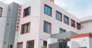 Hiệu trưởng trường quốc tế bị bắt vì giả mạo chứng nhận giáo dục