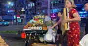 Hàng rong, ăn xin biến tướng: Nỗi ám ảnh của du khách và người dân TP.HCM