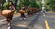 Hàng trăm nghệ nhân xô đổ diễn cồng chiêng mùa xoang giữa rừng thông Mang Đen