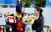 Hành trình hơn 600km và những câu chuyện cảm động trong lễ tốt nghiệp Đại học Gia Định 2026