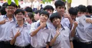 Điểm chuẩn lớp 10 TP.HCM năm 2025 giảm, Bình Dương tăng: Hướng dẫn chọn nguyện vọng