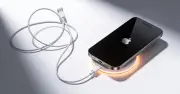 iPhone 17 gặp lỗi lạ: cạn pin không thể bật lại, sạc MagSafe khả quan hơn