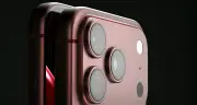 iPhone 18 Pro Sắp Có Màu Đỏ Đậm 'Crimson'? Cuộc Đua Màu Sắc Trong Làng Smartphone Cao Cấp