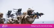 Iran ồ ạt tấn công tàu chiến Mỹ bằng UAV, căng thẳng leo thang tại eo biển Hormuz