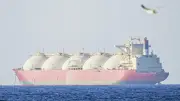 Iran tuyên bố kiểm soát Eo biển Hormuz cho đến khi xung đột chấm dứt hoàn toàn