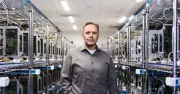 Johny Srouji Trở Thành Chief Hardware Officer Apple Trong Ngày Tim Cook Rời Ghế CEO