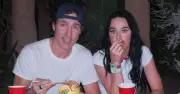 Katy Perry châm biếm Justin Bieber tại Coachella khi hẹn hò cùng cựu Thủ tướng Canada