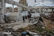 Không Kích Gaza: Hàng Chục Người Thương Vong Tại Khu Vực Trại Tị Nạn