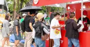 Lễ hội bánh mì 2026: Dòng người xếp hàng dài chờ thưởng thức món ăn 'quốc dân'
