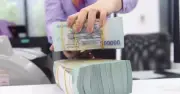 Lãi suất giảm nhưng không đồng nghĩa 'tiền rẻ' quay lại, vốn tín dụng được định hướng lại