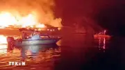 Lâm Đồng: Tàu chở dầu bốc cháy dữ dội, 2 người thoát nạn, 1 người mất tích