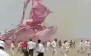 Mưa lốc phá hủy đám cưới tập thể 36 cặp đôi ở Rajasthan, Ấn Độ