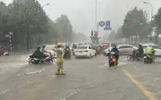 Miền Bắc mưa to kèm dông lốc, nguy cơ lũ quét và sạt lở đất