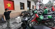 Muôn kiểu đối phó sau đợt dẹp vỉa hè ở trung tâm Hà Nội