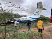 Máy bay chở 36 người trượt khỏi đường băng khi hạ cánh tại Kenya