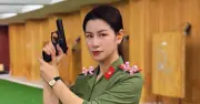 Nữ diễn viên đóng vai đại úy công an bị chỉ trích trong 'Sóng Gió Vàng'