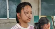 Ông Bà Nghèo Kiệt Quê Trước Ca Mổ Lần 3 Của Cháu Ngoại, Không Biết Vay Ở Đâu