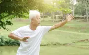 Ông lão tiết lộ 3 bí quyết sống hạnh phúc tuổi già, không cần con cái bên cạnh
