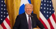 Ông Trump công bố lệnh ngừng bắn 10 ngày giữa Israel và Lebanon