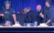 Ông Trump xác nhận sĩ quan bị thương trong vụ xả súng tại bữa tiệc phóng viên Nhà Trắng