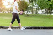 Những Lợi Ích Bất Ngờ Từ Thói Quen Đi Bộ Hàng Ngày Cho Sức Khỏe