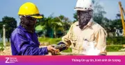Nắng nóng gay gắt bao trùm cả nước, nhiệt độ vượt 39°C tại nhiều khu vực