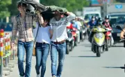 Nắng nóng gay gắt kéo dài ở Nam Bộ đến hết tháng 4
