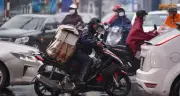Nắng nóng tăng mạnh, không khí lạnh rình rập gây giông sét trong tháng tới