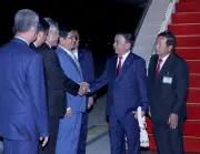 Đoàn đại biểu cấp cao Việt Nam do Thường trực Ban Bí thư Trần Cẩm Tú dẫn đầu thăm chính thức Campuchia