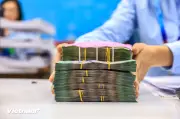 Áp lực lạm phát và rủi ro vĩ mô giảm, ngân hàng hạ lãi suất cho vay